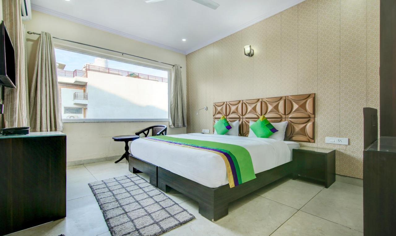 Hôtel Treebo Trend Blooms Premium à Gurgaon Extérieur photo