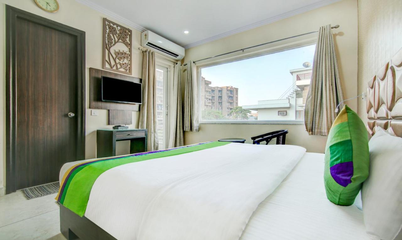 Hôtel Treebo Trend Blooms Premium à Gurgaon Extérieur photo