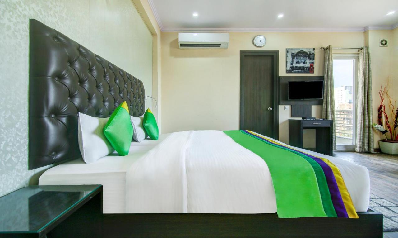 Hôtel Treebo Trend Blooms Premium à Gurgaon Extérieur photo