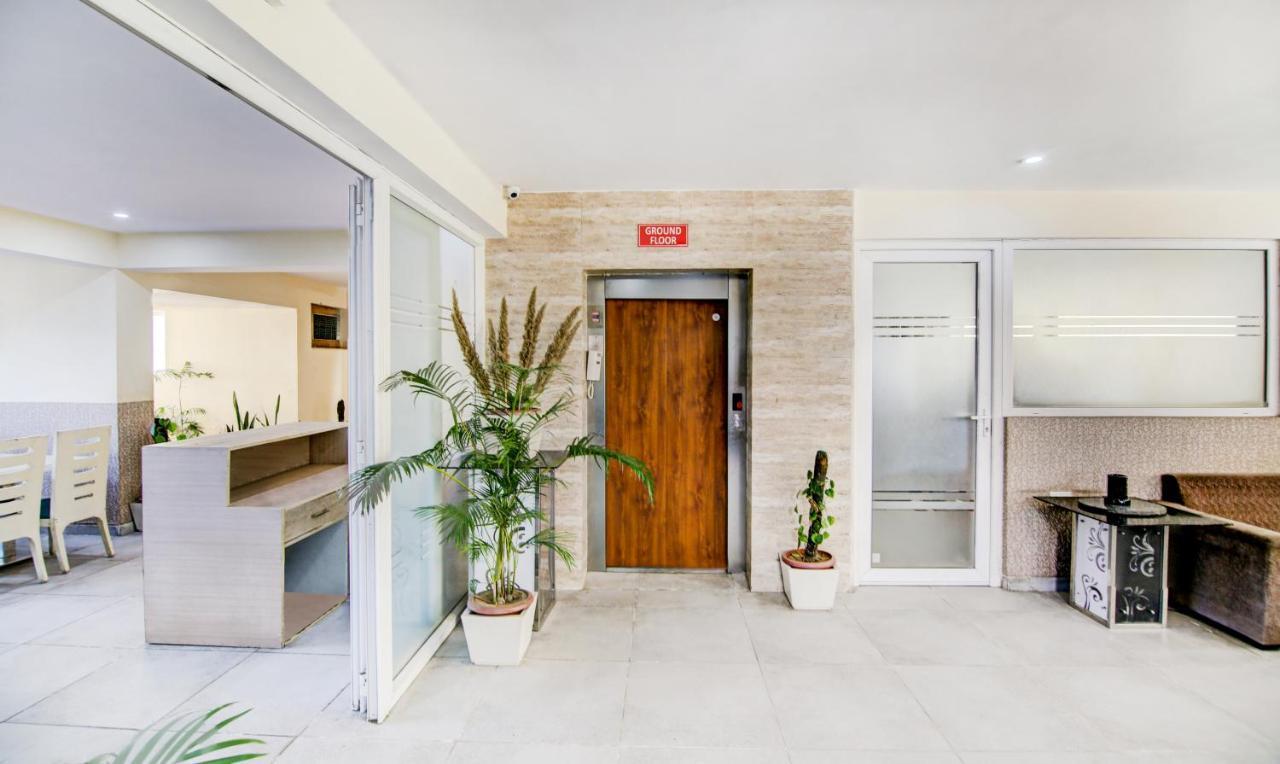 Hôtel Treebo Trend Blooms Premium à Gurgaon Extérieur photo